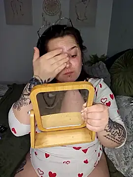 Saucy-Serenity online show from 01/05/26, 08:34