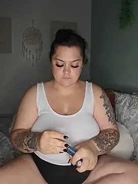 Snapshot of Saucy-Serenity chatting on 07/25/26, 10:07 Saucy-Serenity online show from 07/25/26, 10:07