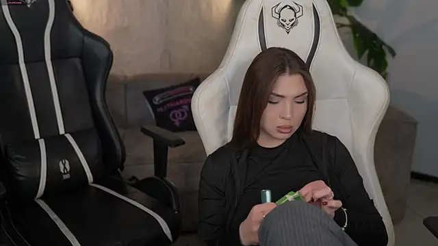 Billie054 online show from 11/26/25, 08:15