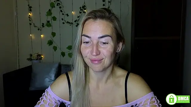 Kiss julli88I online show from 09/29/25, 05:29