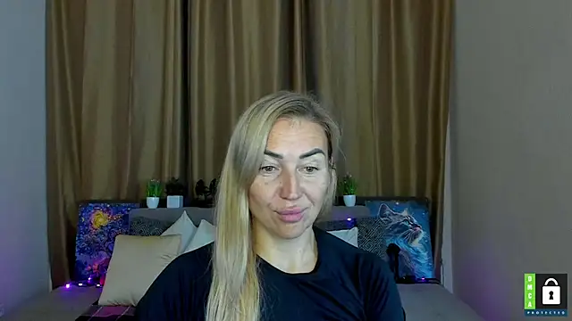 Kiss julli88I online show from 10/24/25, 05:31