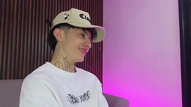 troy rouge online show from 09/10/25, 07:14