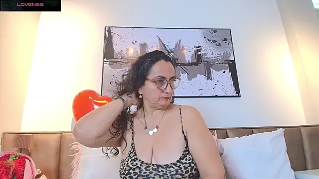 AlessandraLeroy online show from 02/16/26, 12:34