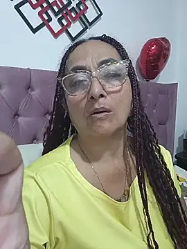 AlessandraLeroy online show from 04/03/26, 03:15