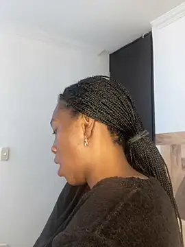 Snapshot of Nahomy_gree chatting on 03/25/26, 07:09 Nahomy gree online show from 03/25/26, 07:09