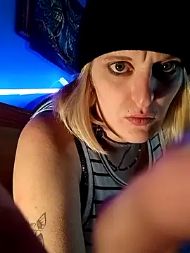 KITTYBOOBOOFUXX online show from 11/03/25, 06:25