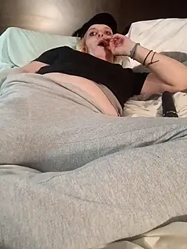 KITTYBOOBOOFUXX online show from 11/26/25, 12:33