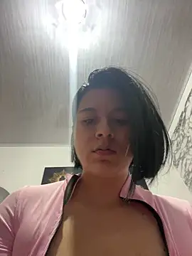 victoriacooper21 online show from 02/17/26, 10:16