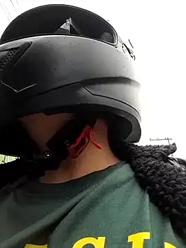 Luna-nevada online show from 09/18/25, 01:57