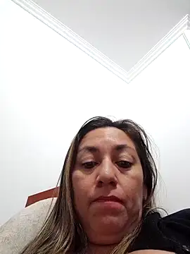 Luna-nevada online show from 10/15/25, 03:17