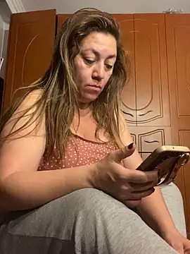 Luna-nevada online show from 02/12/26, 10:32