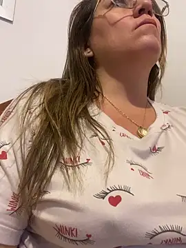 Luna-nevada online show from 04/21/26, 02:51