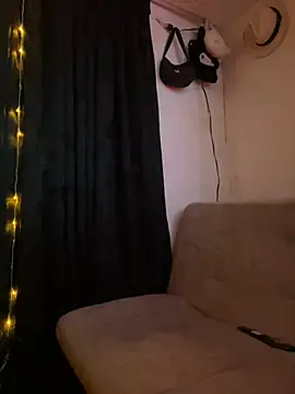 Mia cullen  online show from 03/19/25, 02:59