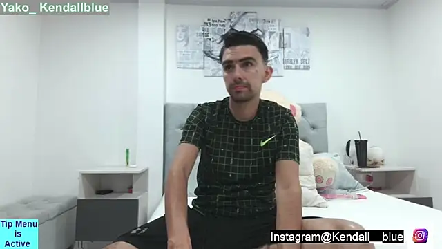 kendallblue  online show from 09/28/25, 11:32