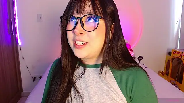 Oliviargf online show from 04/23/26, 12:29