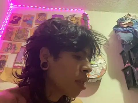 kirito kun online show from 04/18/26, 07:34