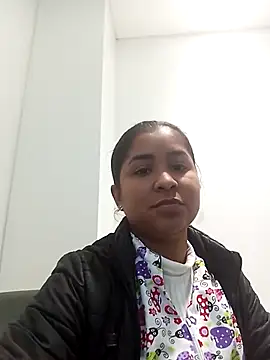 Snapshot of Paula6Colombia chatting on 03/19/25, 02:13 Paula6Colombia online show from 03/19/25, 02:13