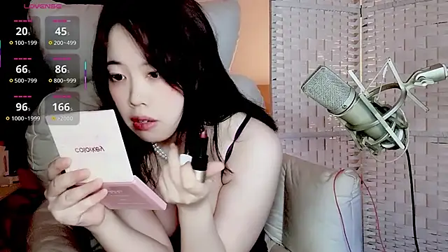 Cocobee online show from 09/12/25, 03:56