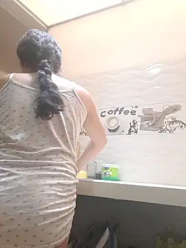 esmeralda jadees online show from 03/07/25, 07:16