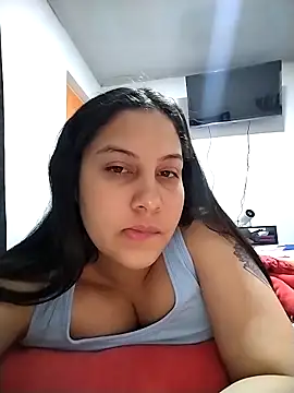 esmeralda jadees online show from 04/19/26, 01:21