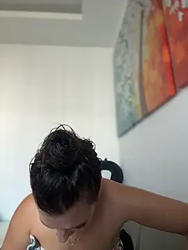 Snapshot of AleksandraRich chatting on 12/14/25, 03:45 AleksandraRich online show from 12/14/25, 03:45