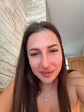 Snapshot of AleksandraRich chatting on 05/11/26, 01:44 AleksandraRich online show from 05/11/26, 01:44