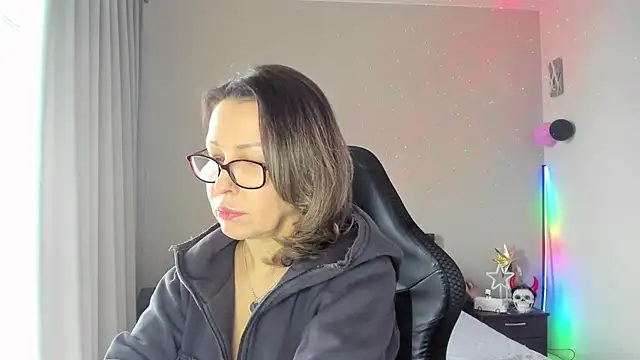 Snapshot of MANKAmmm1 chatting on 03/12/25, 01:40 MANKAmmm1 online show from 03/12/25, 01:40