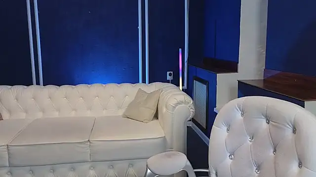 Snapshot of Kira_Kenet chatting on 03/10/25, 08:45 Kira Kenet online show from 03/10/25, 08:45