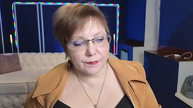 Snapshot of Kira_Kenet chatting on 03/11/25, 02:51 Kira Kenet online show from 03/11/25, 02:51