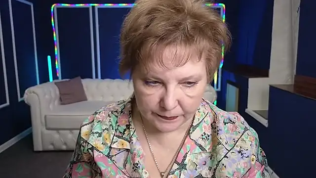 Snapshot of Kira_Kenet chatting on 03/17/25, 02:45 Kira Kenet online show from 03/17/25, 02:45