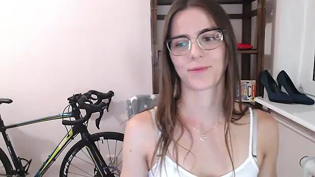 love megi online show from 04/18/26, 07:58