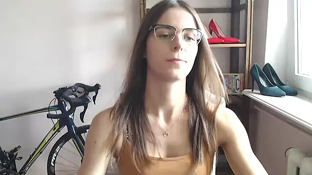 Snapshot of love_megi chatting on 05/28/26, 01:30 love megi online show from 05/28/26, 01:30