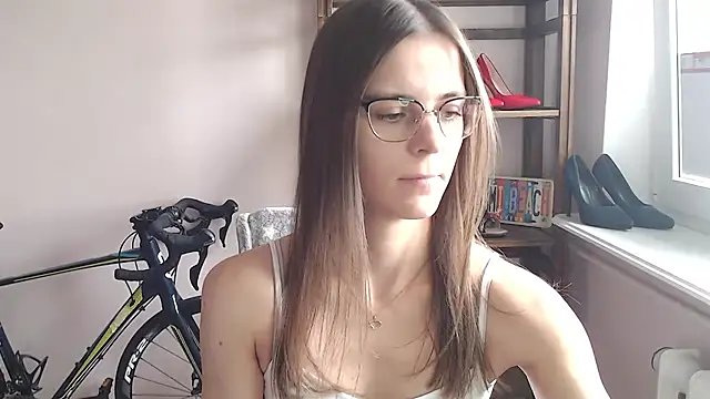 Snapshot of love_megi chatting on 07/06/26, 01:30 love megi online show from 07/06/26, 01:30