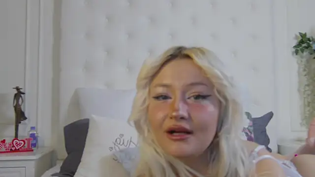 SunnyGlow online show from 01/18/26, 08:18