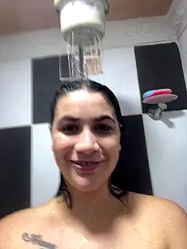 Snapshot of roldanmary chatting on 10/25/25, 06:35 roldanmary online show from 10/25/25, 06:35