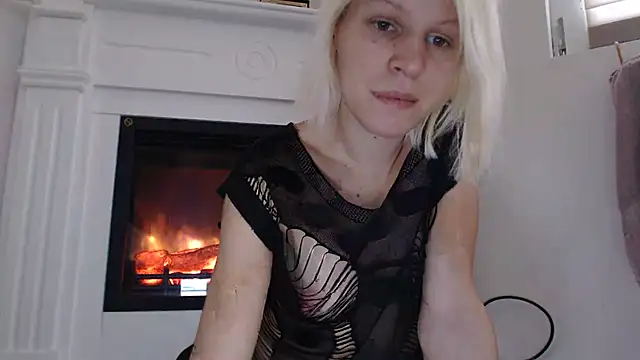 ElssaRush online show from 10/29/25, 05:53