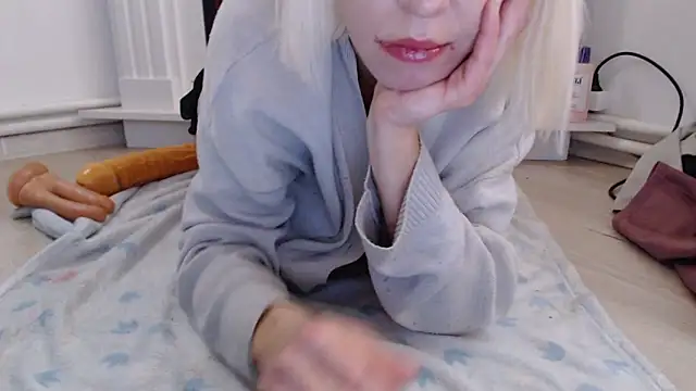 ElssaRush online show from 11/05/25, 12:38