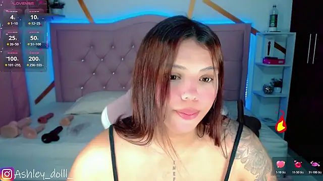 Snapshot of Ashley_dolll chatting on 10/24/25, 09:11 Ashley dolll online show from 10/24/25, 09:11