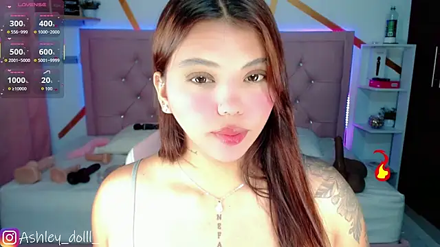 Snapshot of Ashley_dolll chatting on 10/27/25, 09:08 Ashley dolll online show from 10/27/25, 09:08