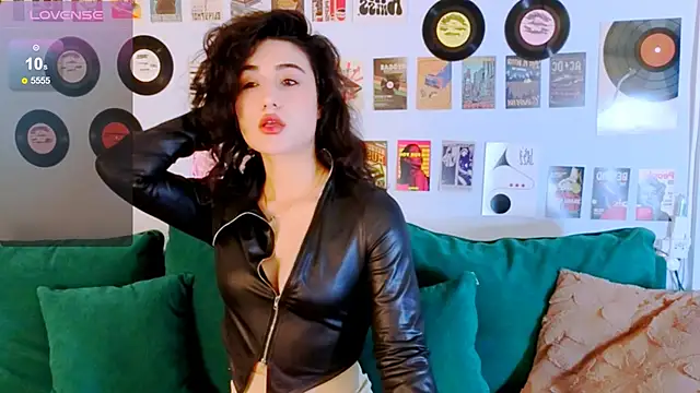 Maya Rogerss online show from 06/04/26, 02:34