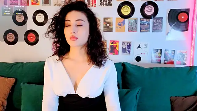 Maya Rogerss online show from 07/14/26, 02:45