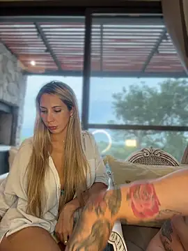 CarinaRose online show from 04/21/26, 09:06