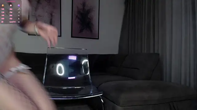 reinakylie online show from 10/17/25, 12:08