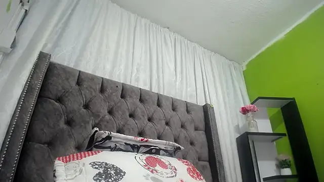 ANA-BULLOCK- online show from 09/12/25, 12:16