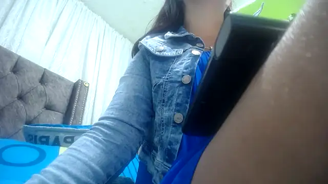 ANA-BULLOCK- online show from 10/04/25, 12:03