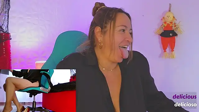 weet Evans    online show from 10/31/25, 11:11