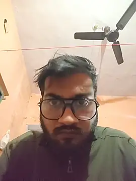 Snapshot of mpaale11 chatting on 11/29/25, 09:34 mpaale11 online show from 11/29/25, 09:34