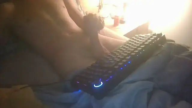 Snapshot of macford1 chatting on 10/14/25, 12:22 macford1 online show from 10/14/25, 12:22