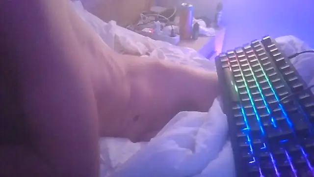 Snapshot of macford1 chatting on 11/30/25, 11:20 macford1 online show from 11/30/25, 11:20