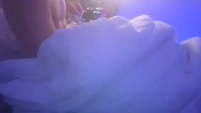 Snapshot of macford1 chatting on 12/02/25, 01:22 macford1 online show from 12/02/25, 01:22